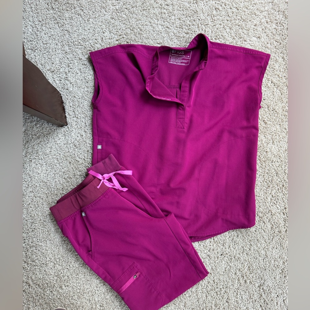 Figs scrub set